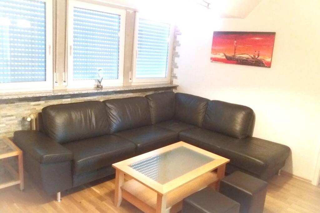 Neue, Helle Wohnung In Ludwigsburg, Nah Am Schloss Luaran gambar