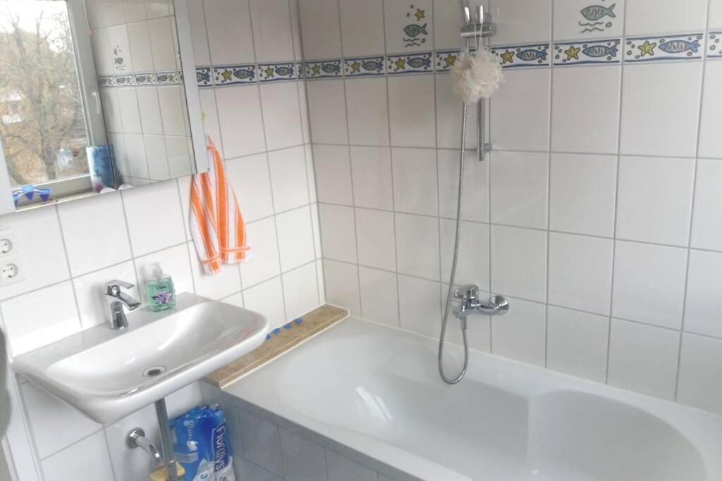 Neue, Helle Wohnung In Ludwigsburg, Nah Am Schloss Luaran gambar